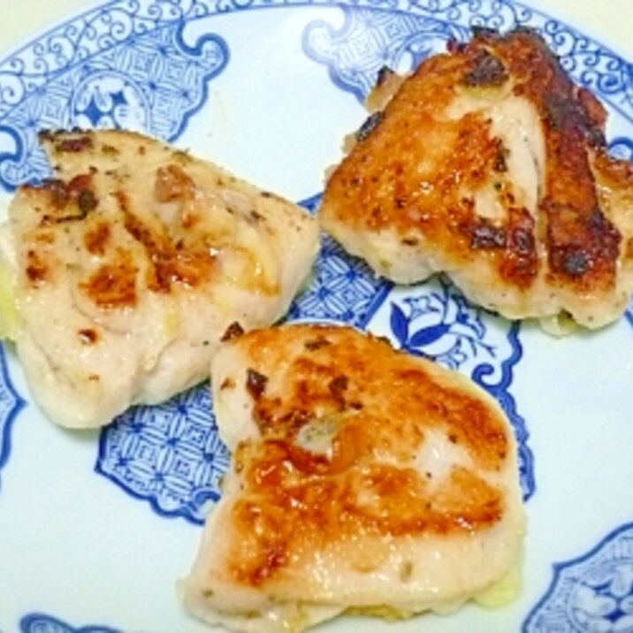 2種　鶏のささみのチーズと梅干はさみ焼き